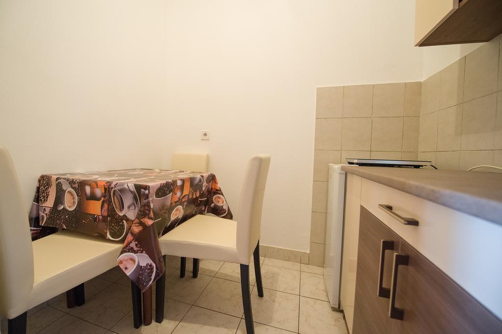 Orange Apartment Novi Sad Rom bilde